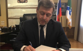 Мэр Новосибирска Локоть обратился к жителям города-побратима на Украине