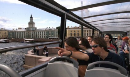 Июньские праздники новосибирские туристы проведут в Краснодаре, Москве и Санкт-Петербурге