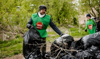 Более 2 тонн мусора на берегу Ельцовки собрали участники всероссийской экологический акции  