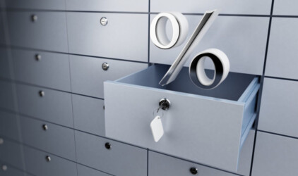Клиенты ВТБ в мае увеличили число открытых вкладов на 40%